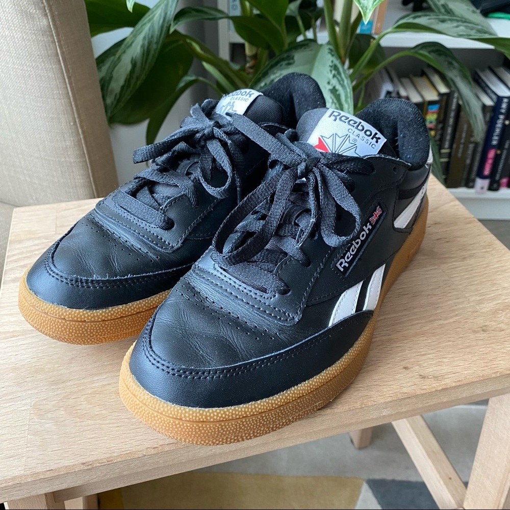 Reebok Classic - Club C - Black - Men 7 / Women 8.5
